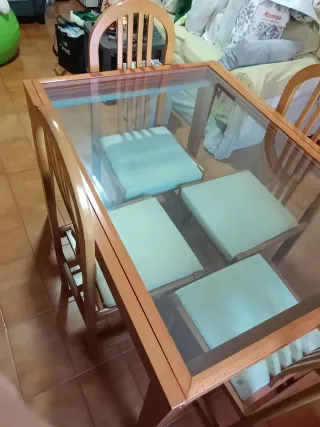 Mueble de salón madera natural + mesa y 5 sillas