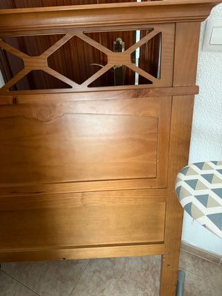 2 Cabeceros de cama de madera