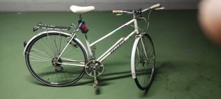 Bicicleta Peugeot blanca