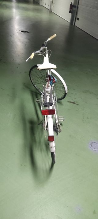 Bicicleta Peugeot blanca