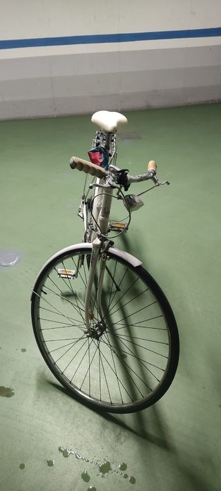 Bicicleta Peugeot blanca