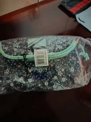 Riñonera Pepe Jeans floral azul y multicolor