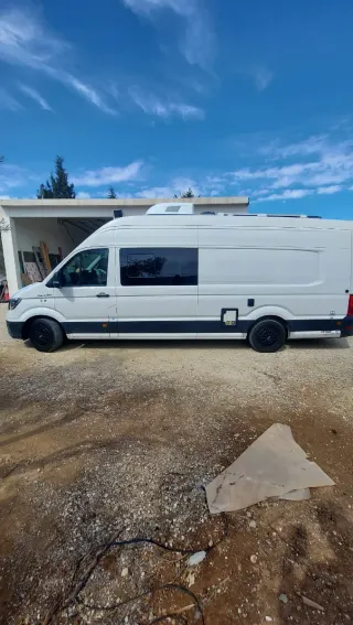 man camperizada crafter