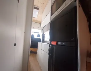 man camperizada crafter