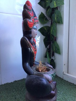 Figura escayola pintada mano 42cm altura