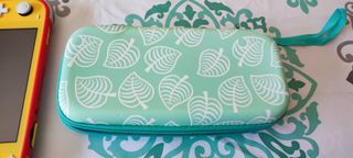 Nintendo Switch Lite. Comprada Diciembre 2025