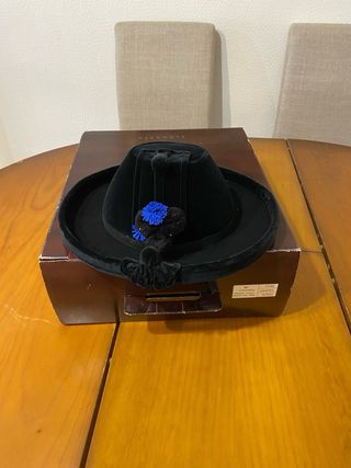 Sombrero Negro Oliver Pons con Adorno Azul
