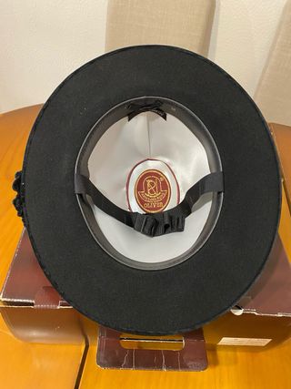 Sombrero Negro Oliver Pons con Adorno Azul