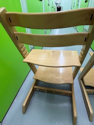 Silla evolutiva Stokke madera.