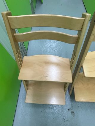 Silla evolutiva Stokke madera.