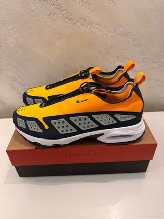 Nike Air Max Sunder Gold Canyon Deep Ocean