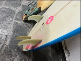 Tavola da surf PRO Surfboards usata 5.8