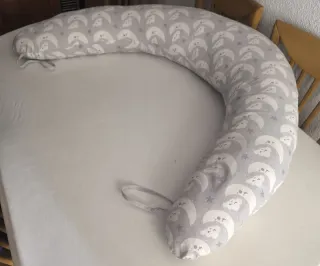 Cojín Maternidad Lactancia Luna y Nubes