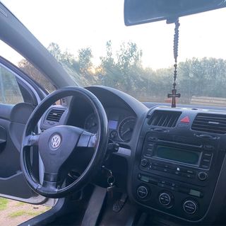 Volkswagen Golf 2003