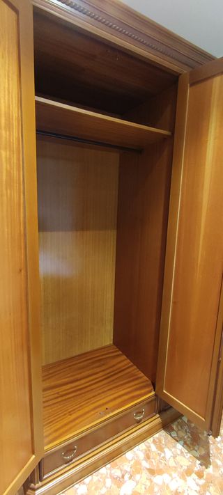 Dormitorio individual de madera