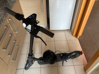 Patinete Eléctrico Xiaomi Mi Scooter Essential