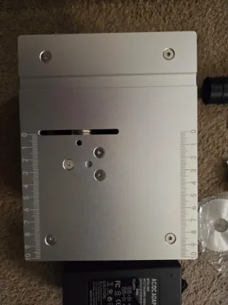 Mini sierra de mesa con accesorios