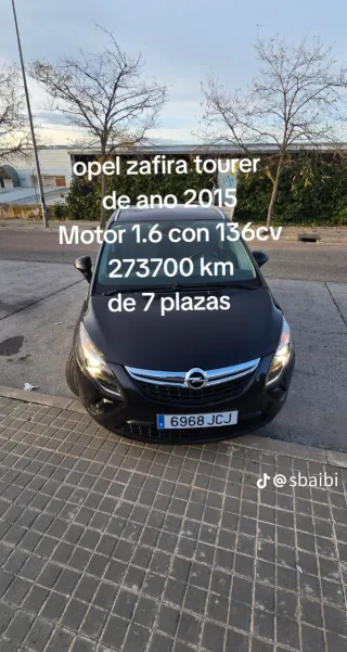 Coche Opel Zafira