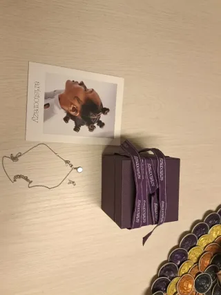 Cadena de plata con charm de letra A