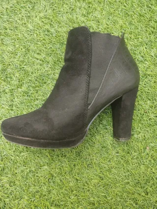 Botas de tacón negras