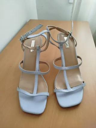 Sandalias de tacón Primark azul talco