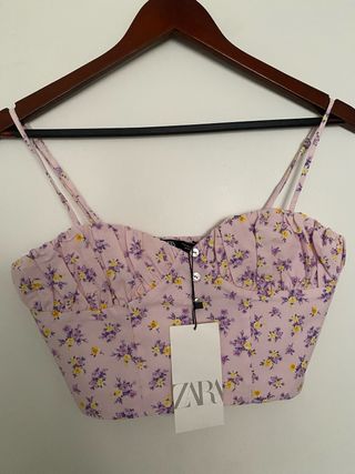 Top floral Zara rosa y morado