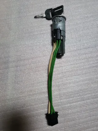 Clausor Neiman para Citroen Peugeot con sus llave