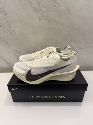 Nike ZoomX Vaporfly Next% 4