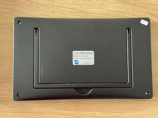 Raspberry Pi 400 + Pantalla Táctil 7 + Accesorios