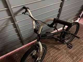 Bicicleta BMX Monty 301 Free