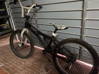 Bicicleta BMX Monty 301 Free