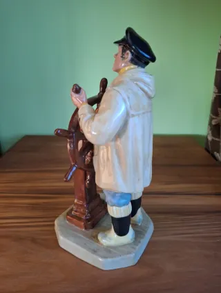 Figura Royal Doulton The Helmsman