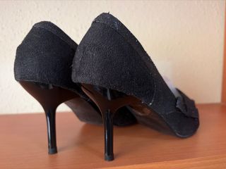 Zapatos de tacón negros