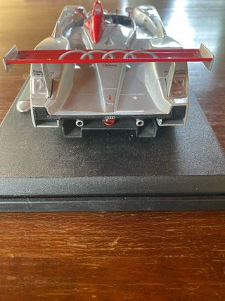Maisto Audi R8 Le Mans 1/18
