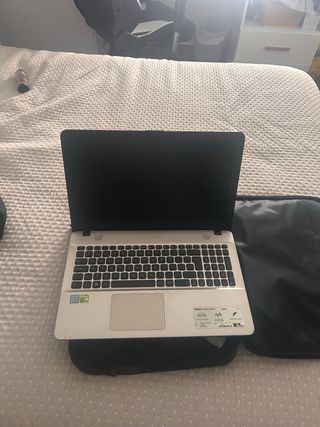 Portátil ASUS X541U i5 8GB RAM