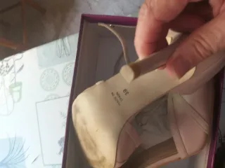 Zapatos tacón nude T-Strap Talla 39