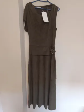 Vestido asimétrico efecto ante cinturón