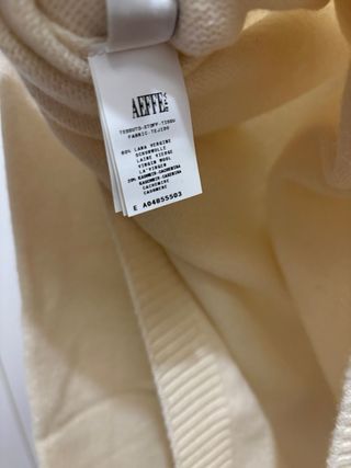 Maglione Moschino Beige con Fiocco