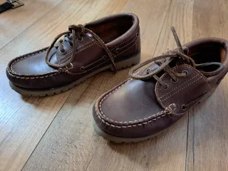 Náuticos marrones talla 36