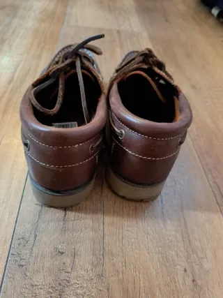 Náuticos marrones talla 36