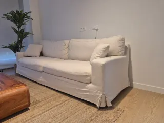 Sofá Ixia blanco roto. Tapaceria desenfundable.