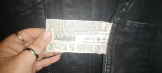 Chaqueta tejana negra con bordado