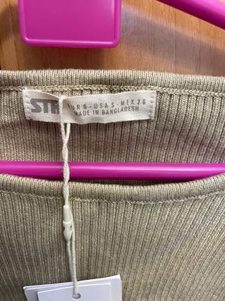 Top Stradivarius beige talla XS