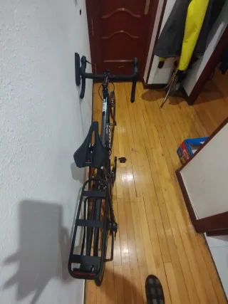 Bici de carretera Btwin Negra