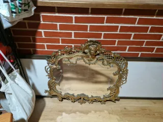 Espejo Bronce Vintage con Marco Dorado