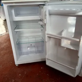 Frigorífico pequeño ECRON 1FV-85A+ con congelador