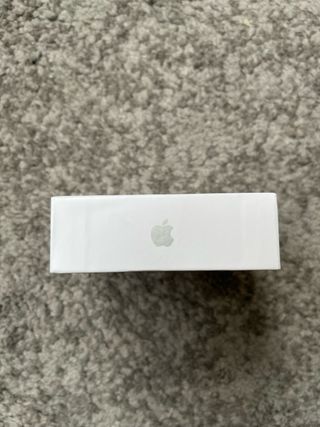 Airpods 3ª Gen. Estuche y Auriculares