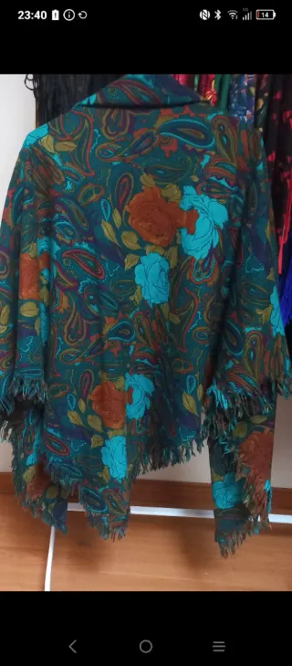 Lenços com padrão floral