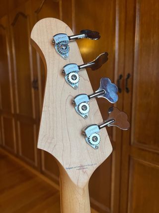 Bajo Eléctrico Lakland Skyline 44-60 Blanco