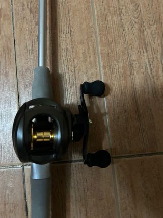 Caña de pescar sin estrenar